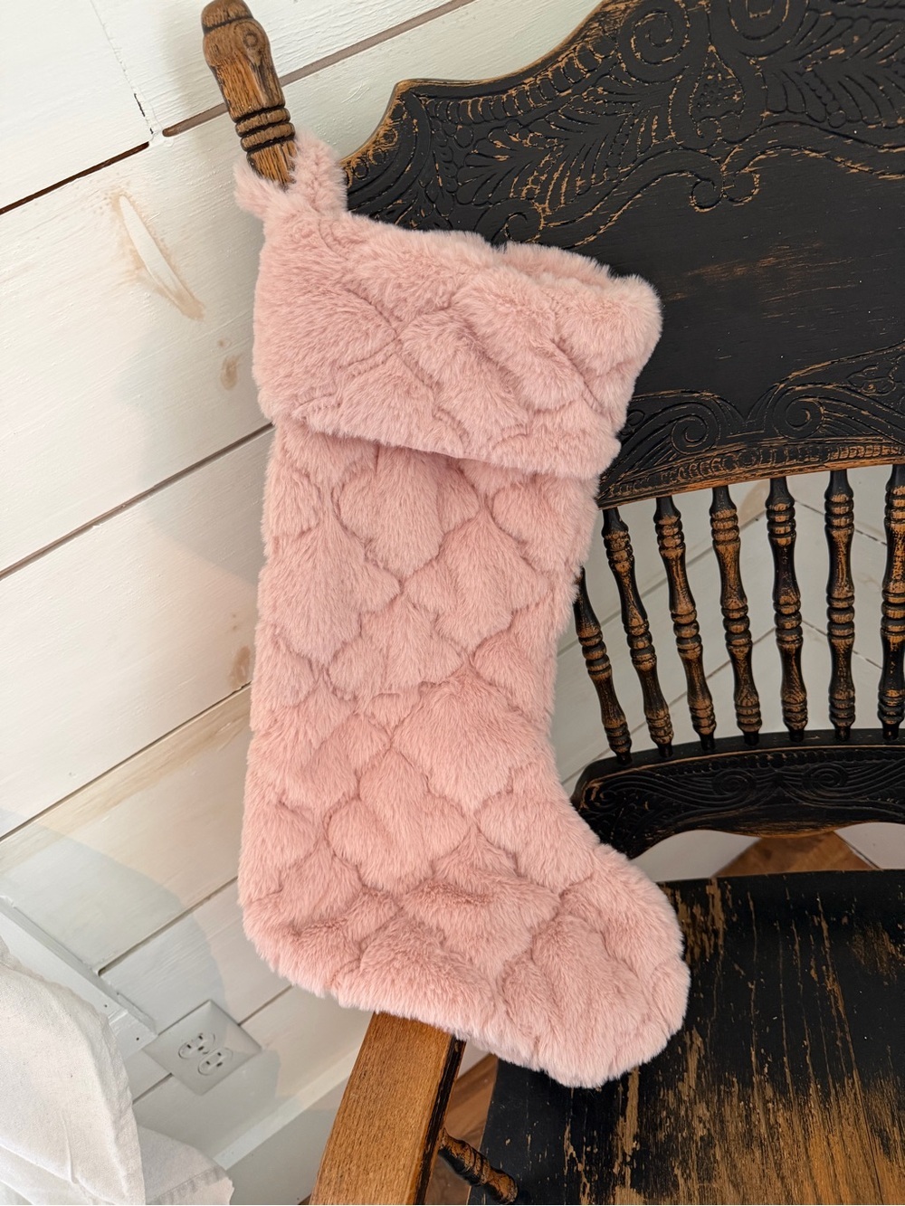 My Texas House Plush Pink Faux Fur Holiday Stocking - Cozy Heart Pattern, EUC